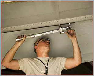 Golden Garage Door Service Irvine, CA 949-298-3398 Golden Garage Door Service Irvine, CA 949-298-3398 - 10-install-cont